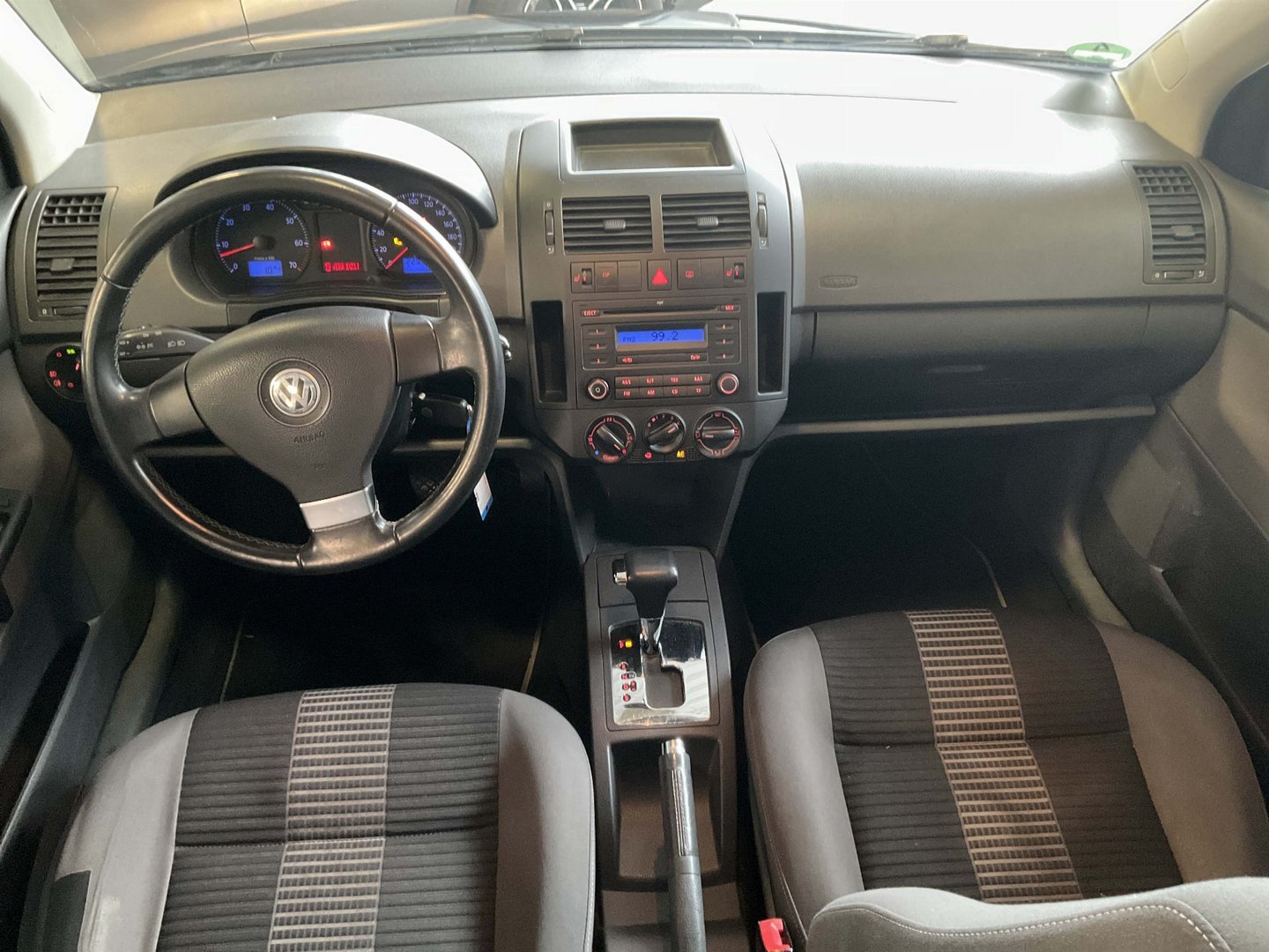 Volkswagen Polo 1.6 Tiptronic