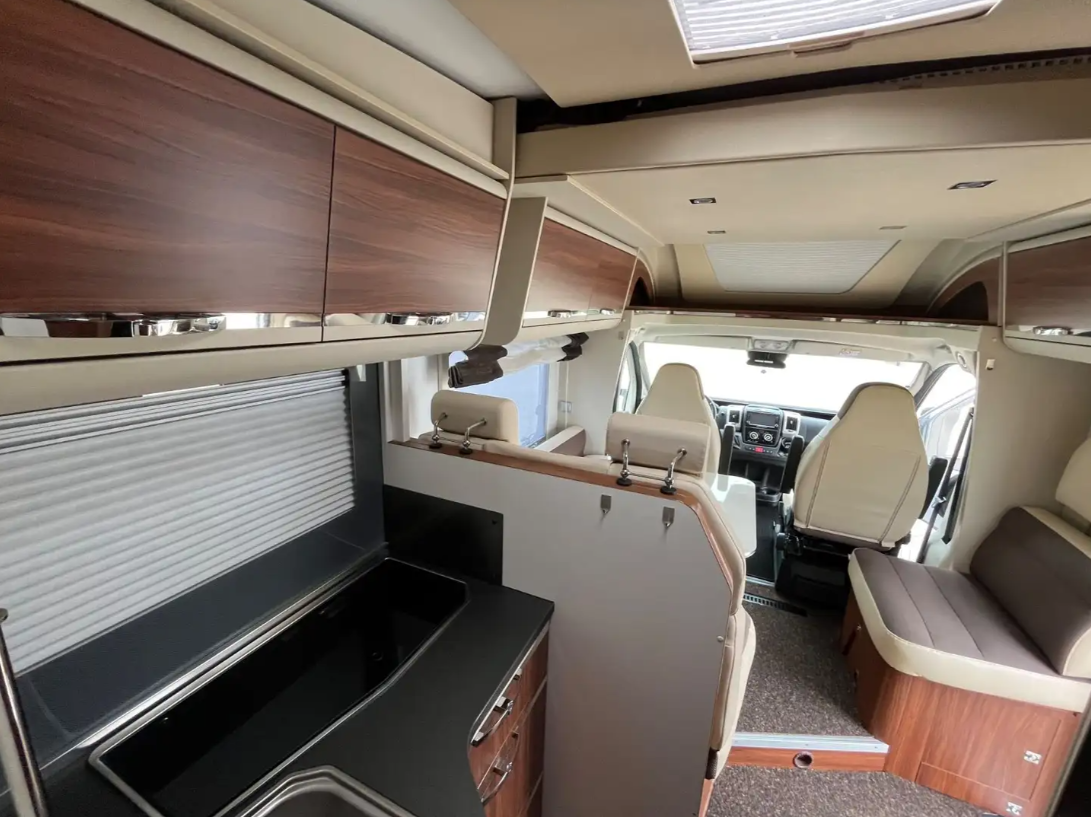 Wohnmobil Adria Matrix 670 SL Platinum