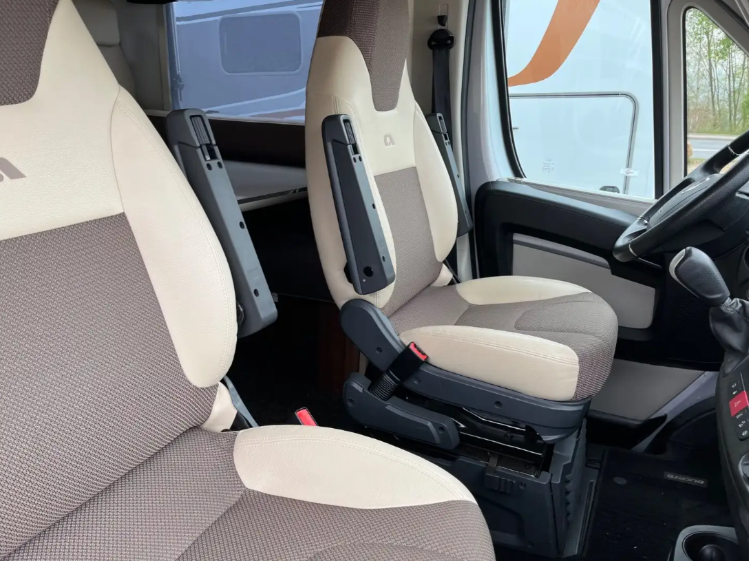 Wohnmobil Adria Matrix 670 SL Platinum