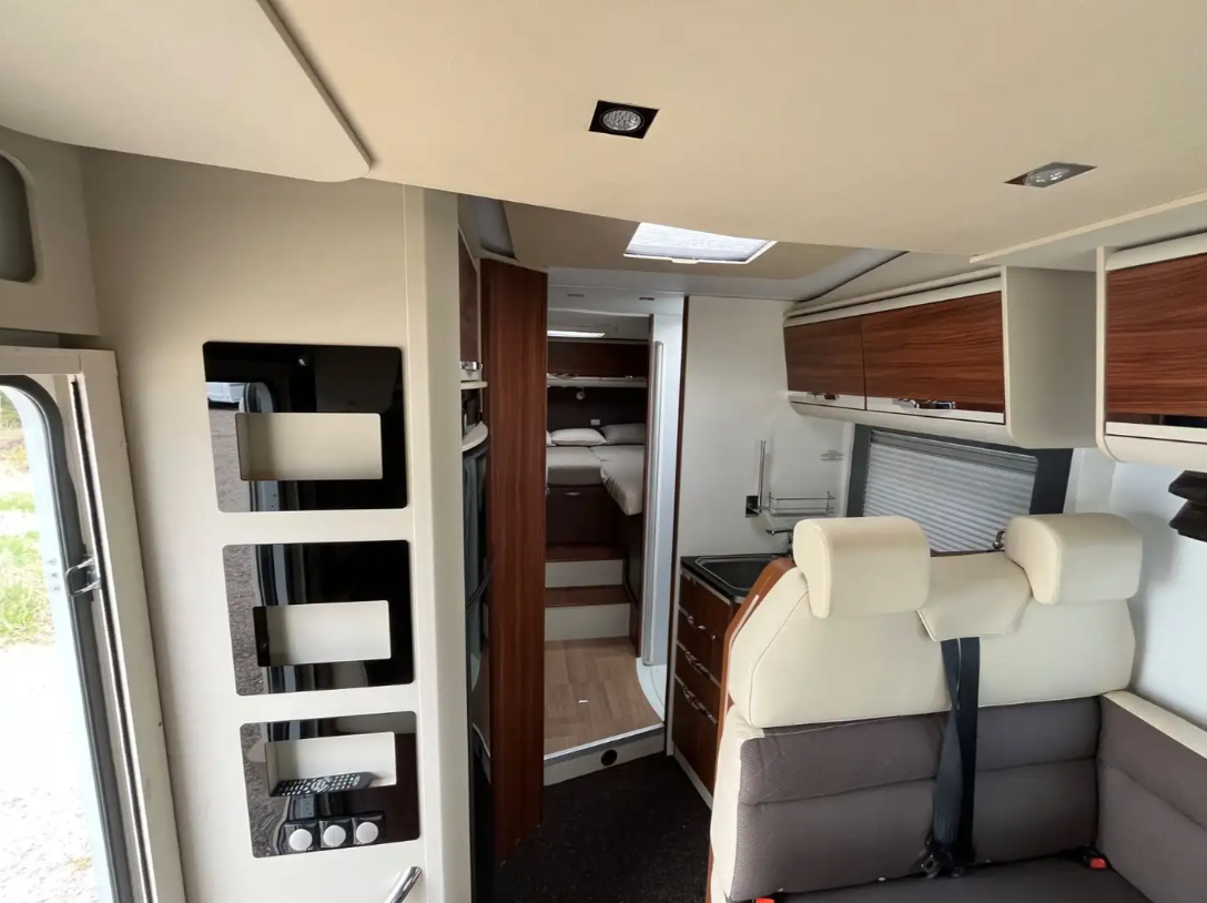 Wohnmobil Adria Matrix 670 SL Platinum
