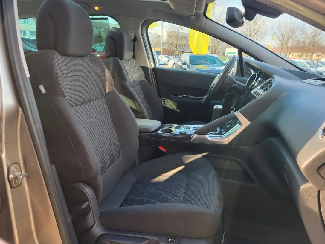 Peugeot 3008 Allure 1.6T Panoramadach