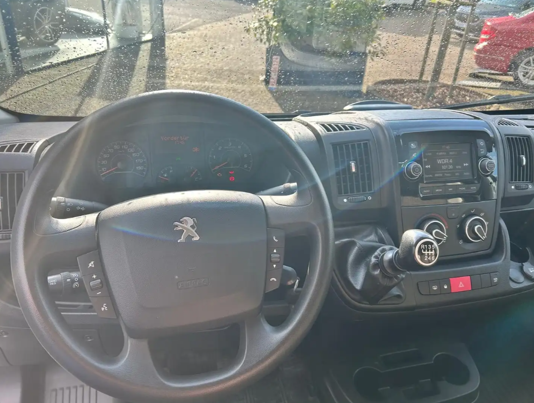 Peugeot Boxer L2H2 Pro BlueHDi 140 PS