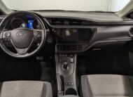 Toyota Auris Hybrid 136h Design Business