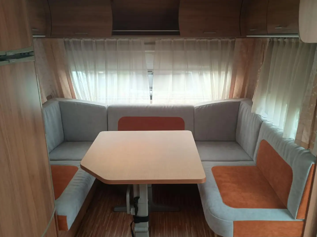 Wohnwagen Bürstner Averso 465 TS