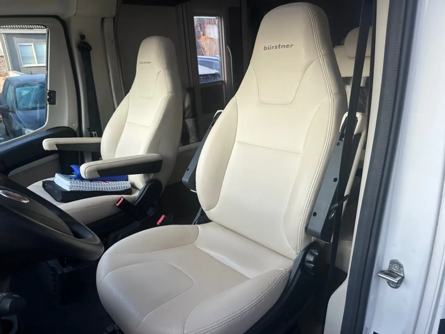 Wohnmobil Bürstner Ixeo Time