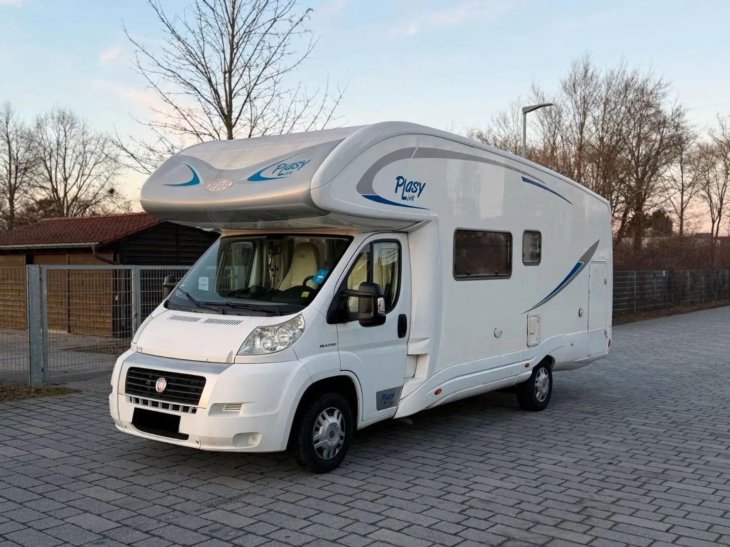 Wohnmobil PLA Plasy Life 471