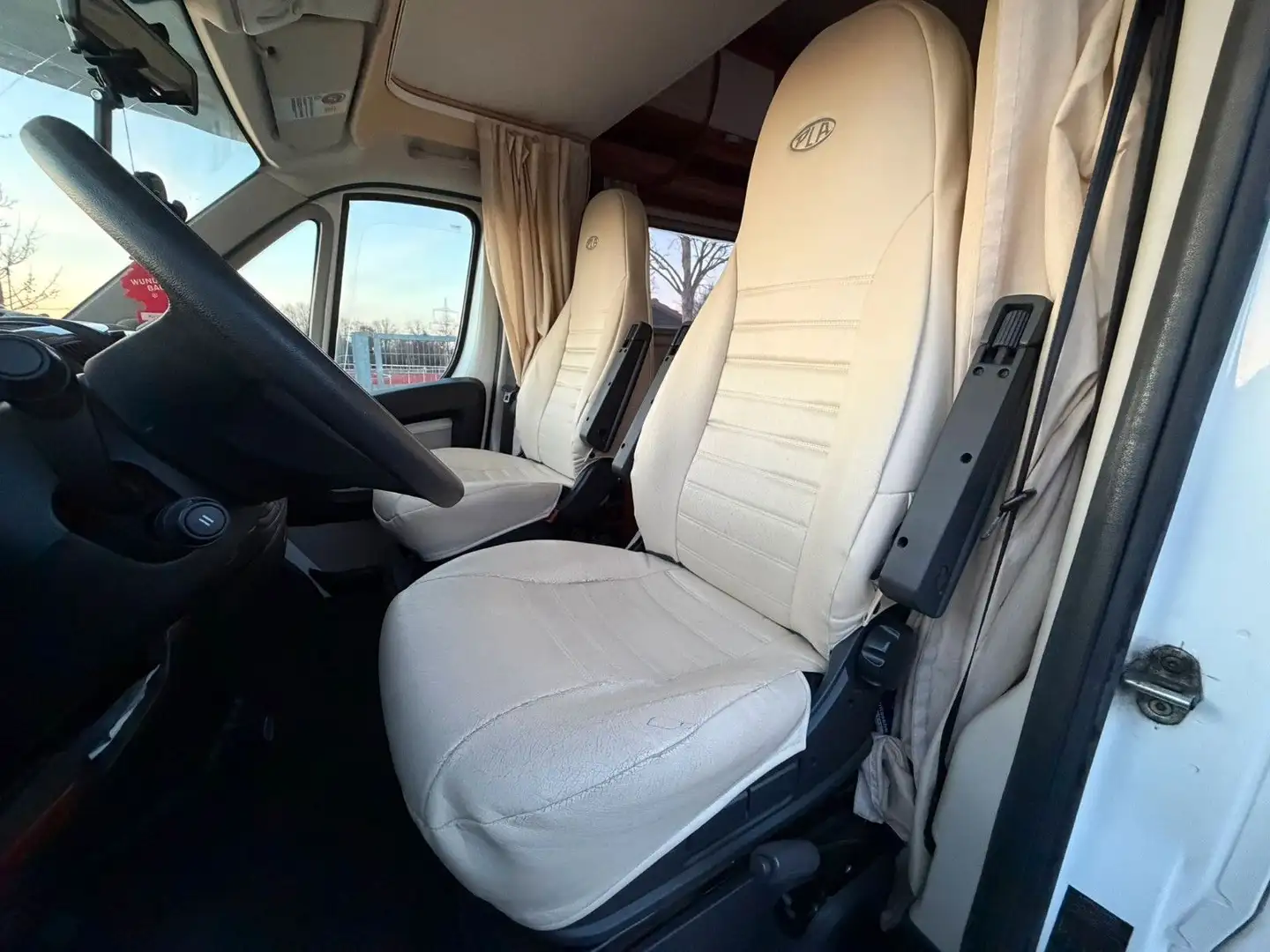 Wohnmobil PLA Plasy Life 471