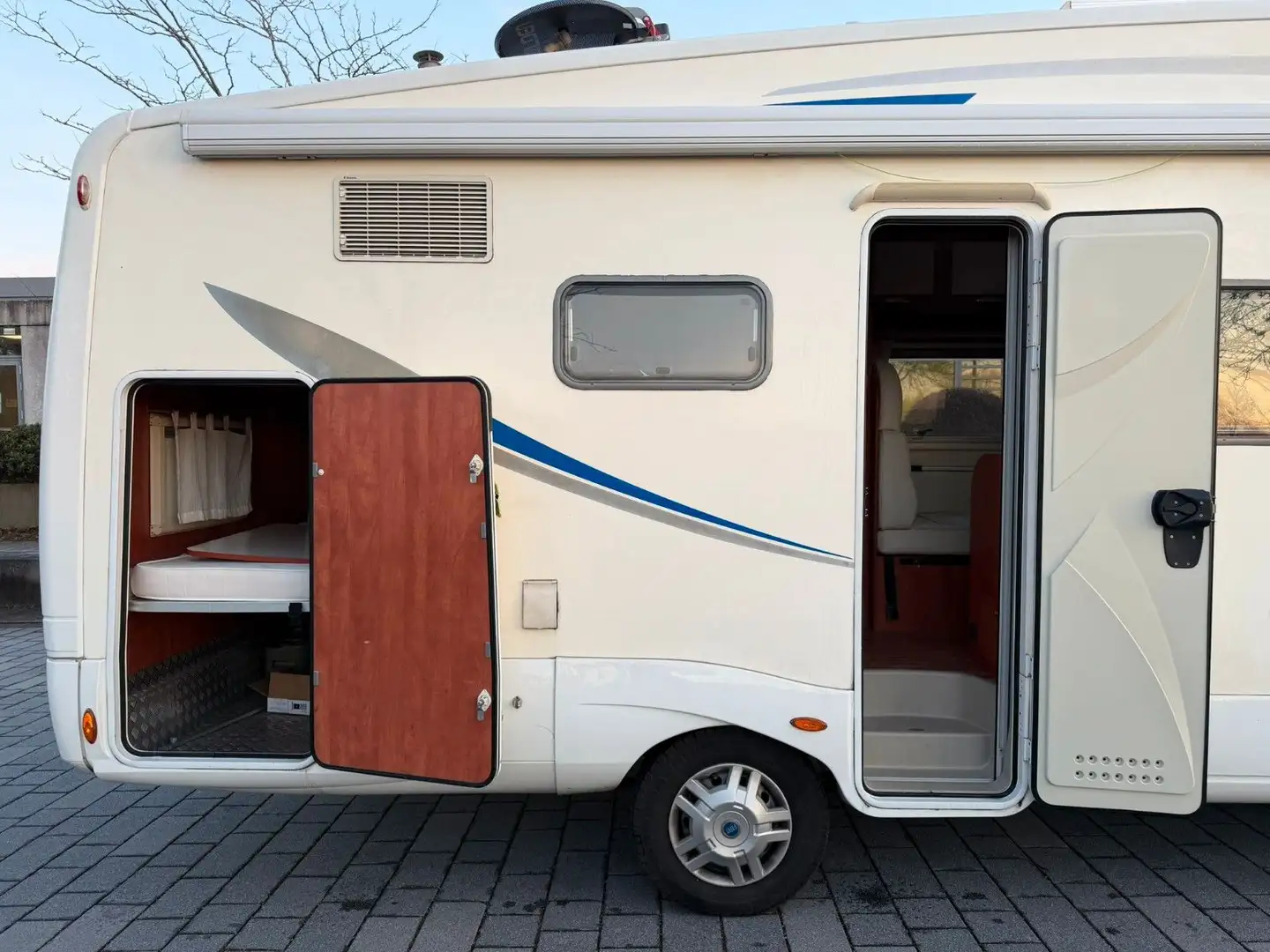 Wohnmobil PLA Plasy Life 471